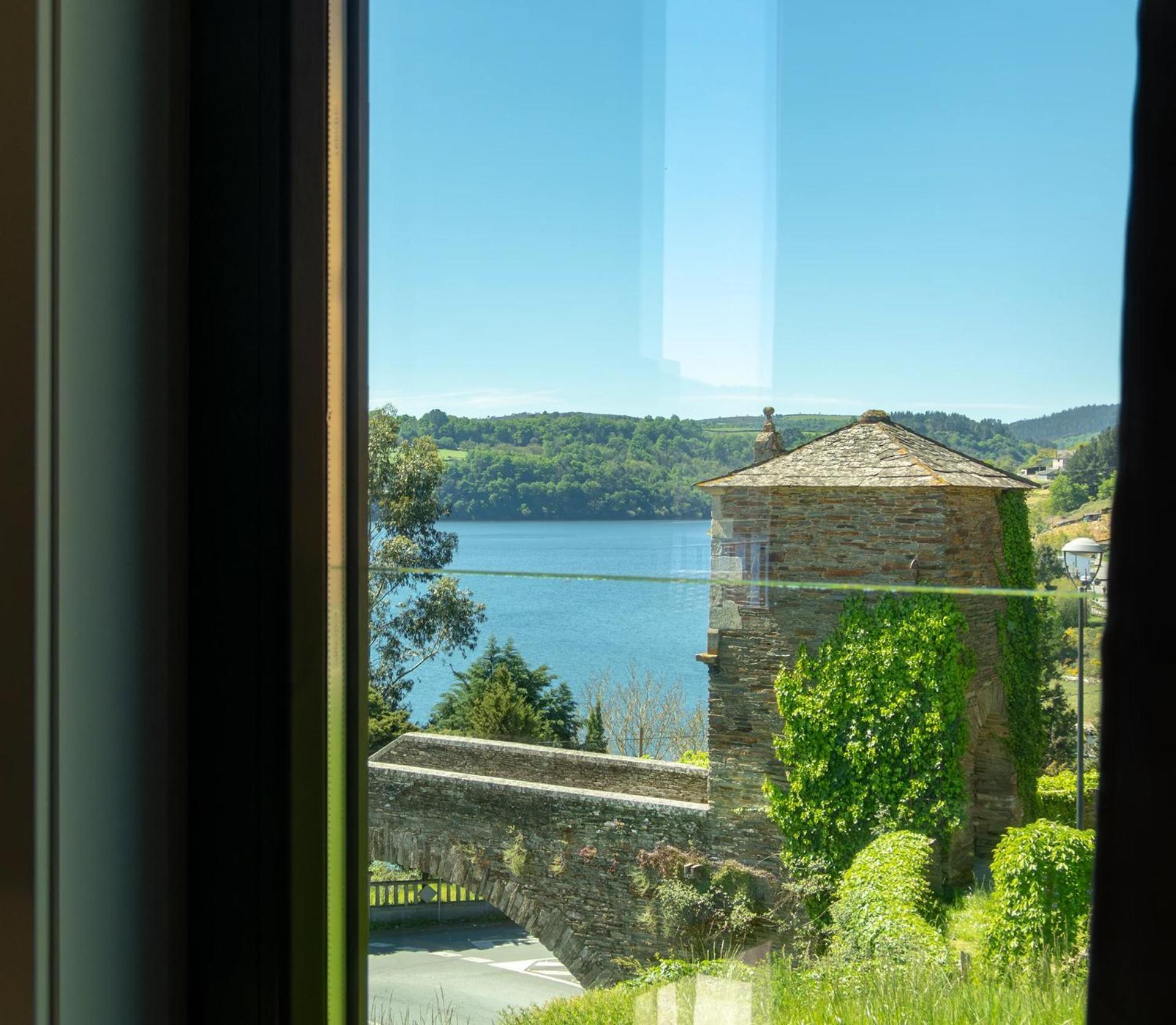 Hotel Portomarin Star Extérieur photo